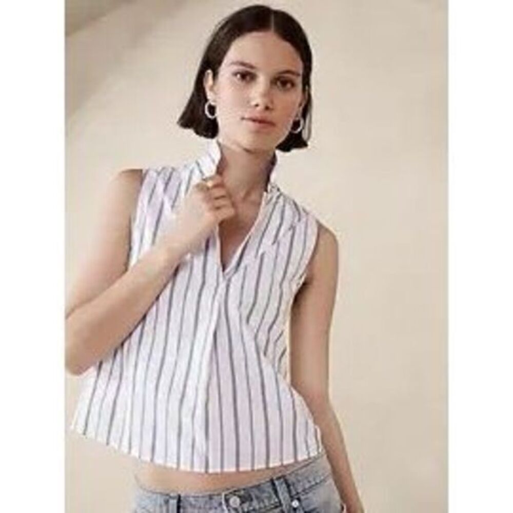 Banana Republic Blouse Womens Small White Blue Stripe Poplin Collared Crop Top